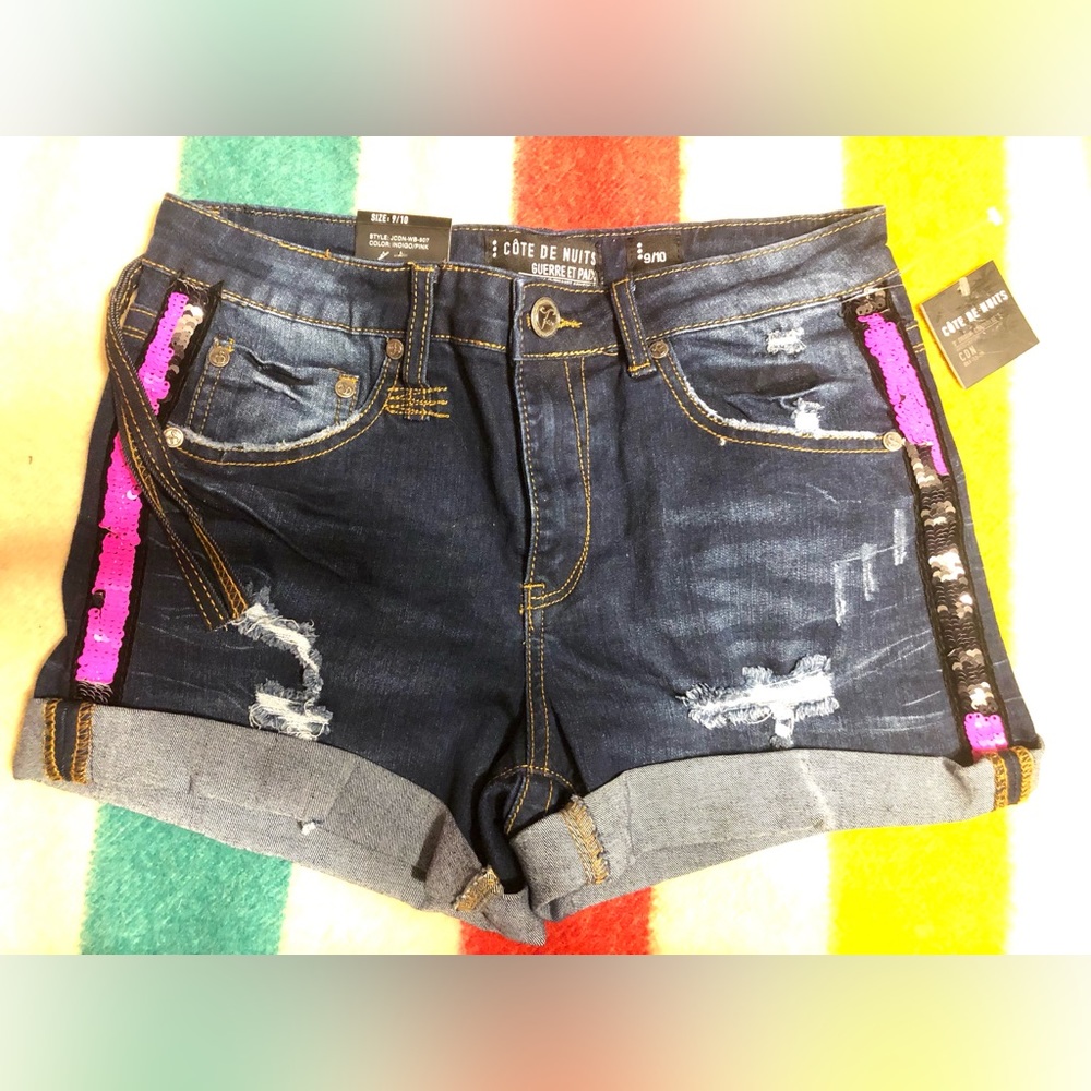 Cote De Nuits Jean Shorts. MSRG $50. NWT